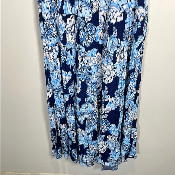 Lilly Pulitzer Blue and White Sundress with Cuffed 3/4 Sleeves - Picture 11 of 14